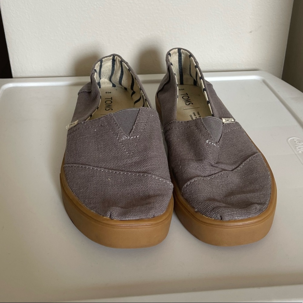 Men’s Toms